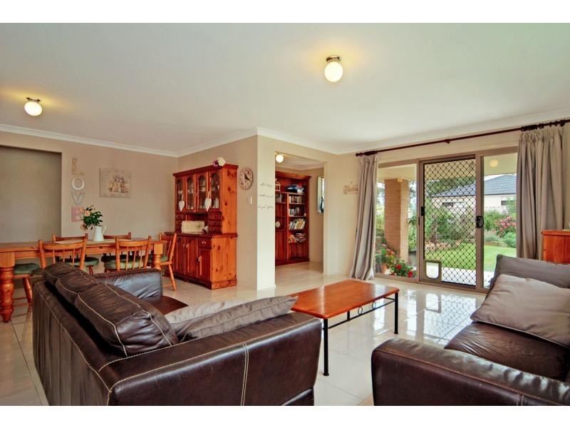 32 Lacebark Grove, Worrigee NSW 2540