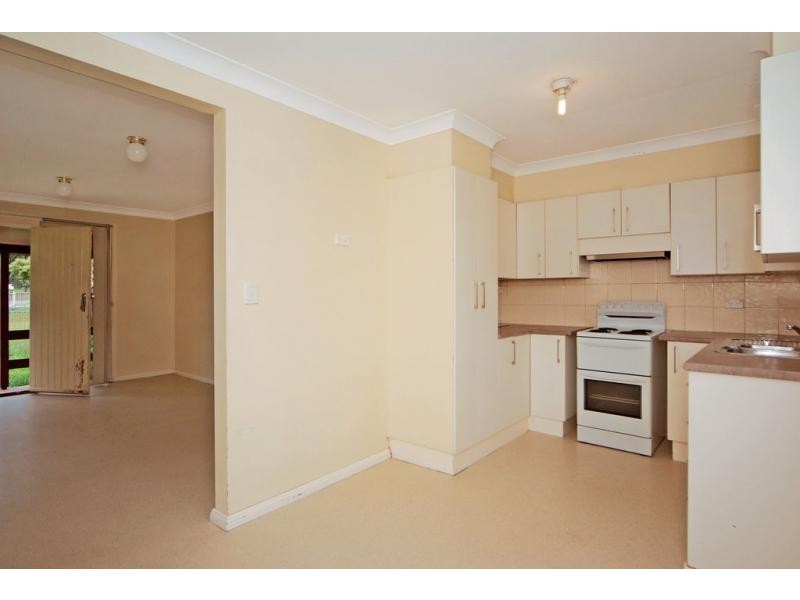 31 McKay Street, Nowra NSW 2541