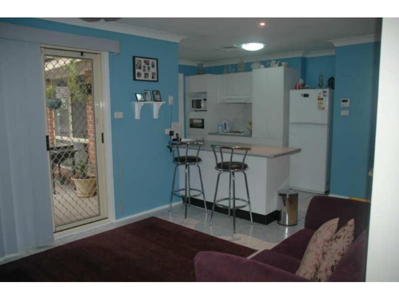 6 Stockley Close, West Nowra NSW 2541