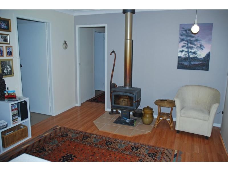 11 Russell Avenue, North Nowra NSW 2541