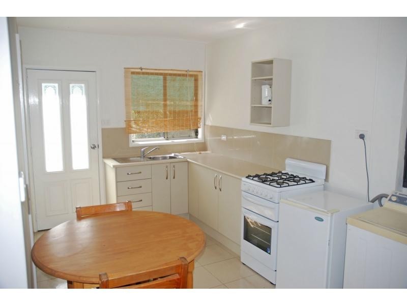 11 Russell Avenue, North Nowra NSW 2541