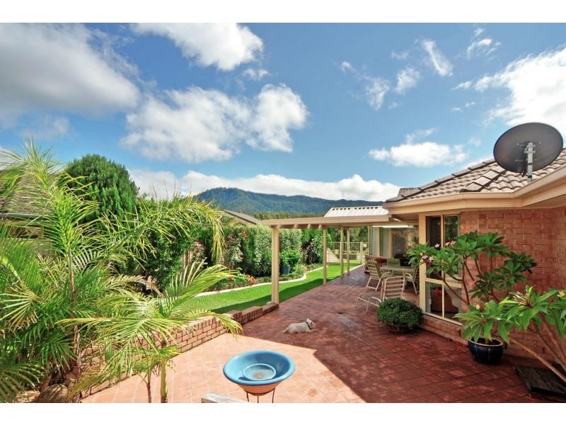 15 Gardenia Crescent, Bomaderry NSW 2541