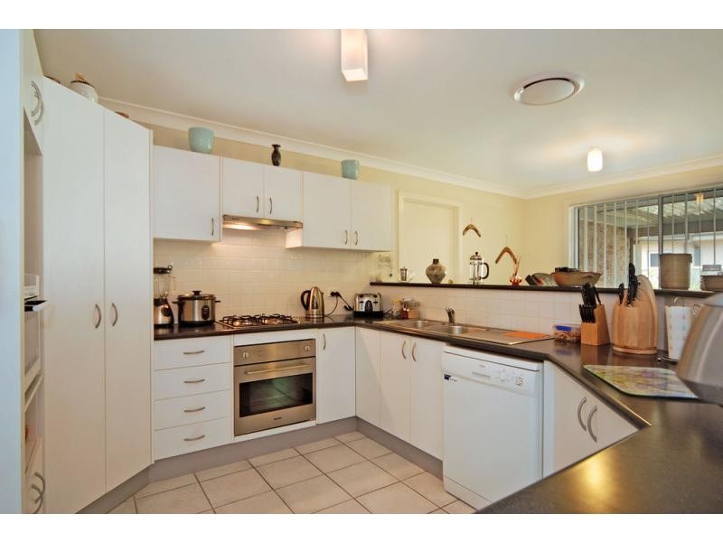 4 Whitewood Street, Worrigee NSW 2540