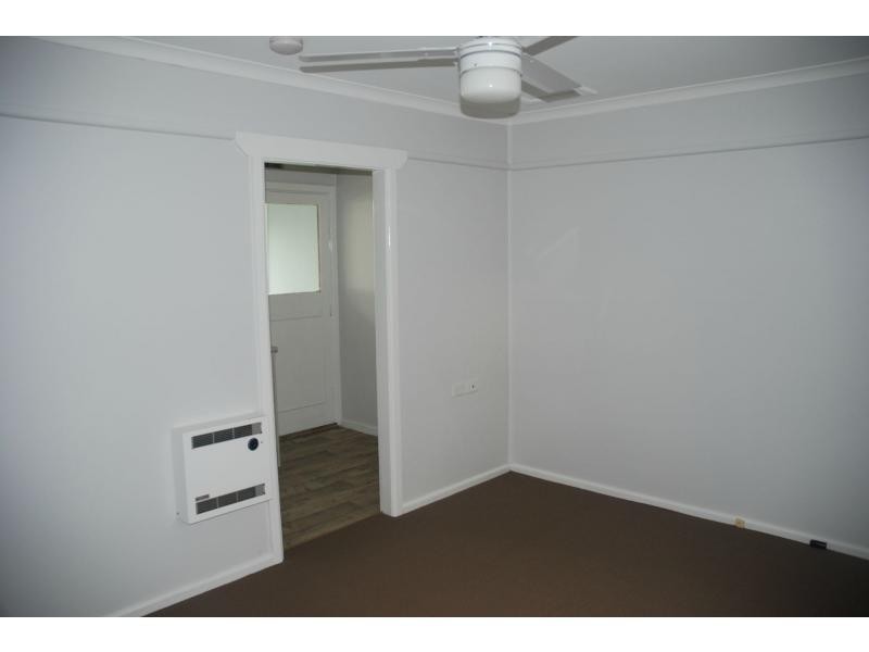 2/5 Wilson Avenue, Nowra NSW 2541
