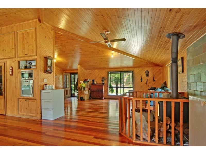124 Watt Road, Falls Creek NSW 2540