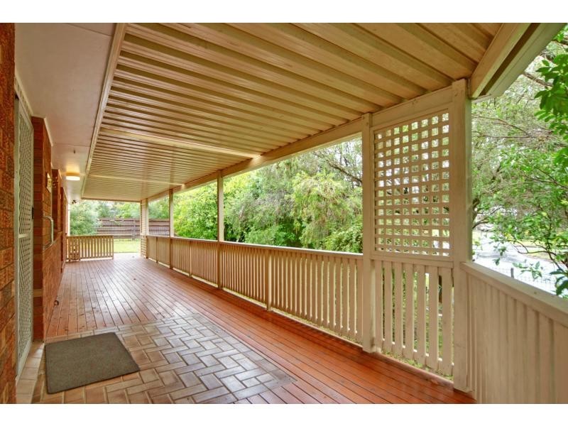 3 Yeovil Drive, Bomaderry NSW 2541