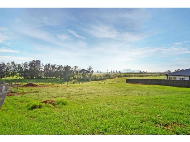 40 Banool Circuit, Bomaderry NSW 2541