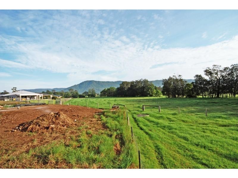 40 Banool Circuit, Bomaderry NSW 2541
