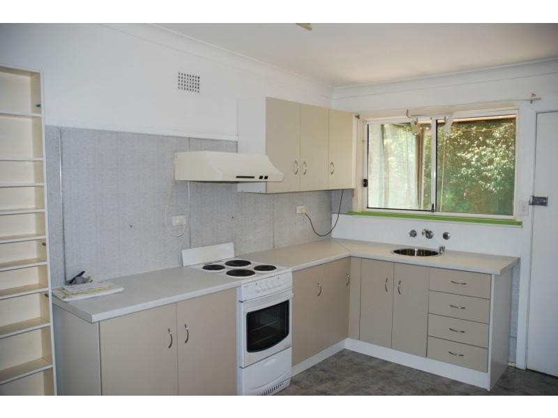 71 Birriley Street, Bomaderry NSW 2541