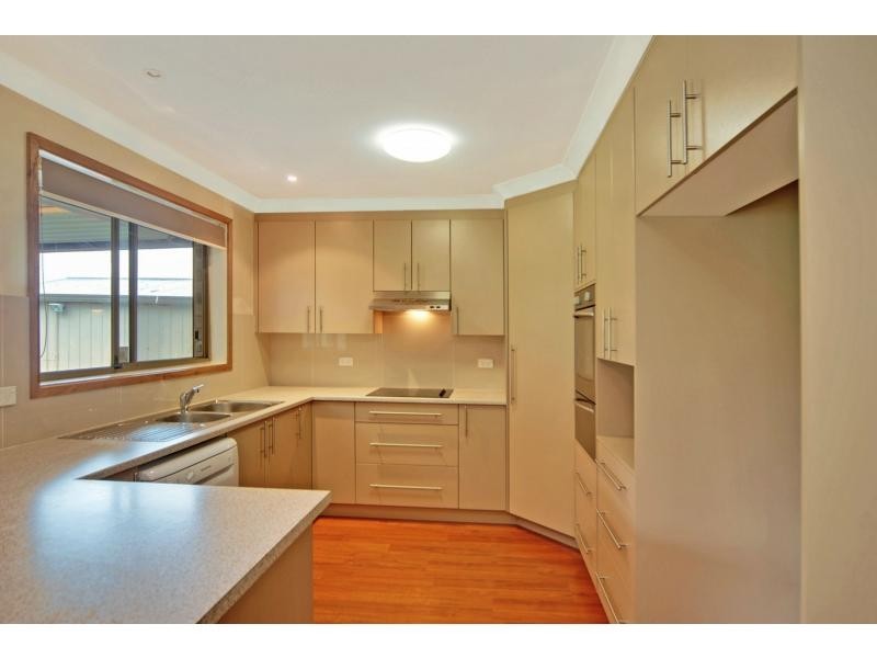 10 Coconut Drive, North Nowra NSW 2541