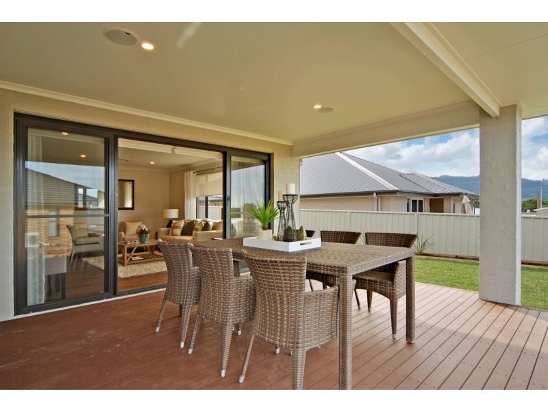 9 Banool Circuit, Bomaderry NSW 2541