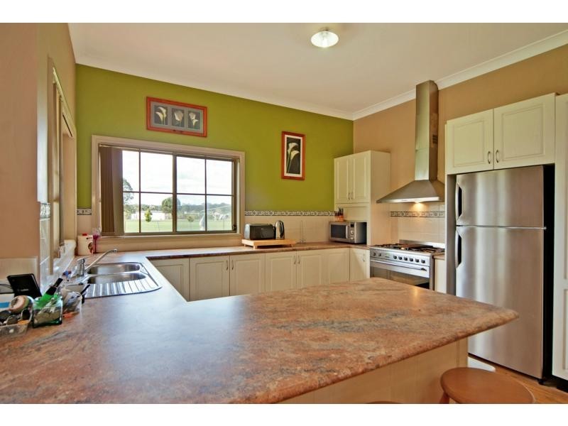 25 Willandra Way, Nowra Hill NSW 2540