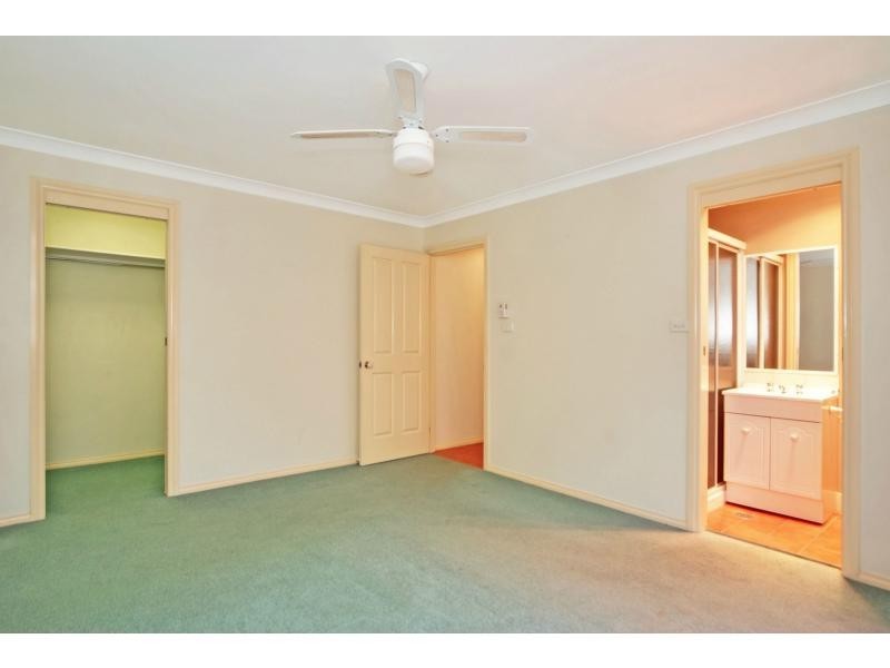 41 Illawarra Circuit, Worrigee NSW 2540