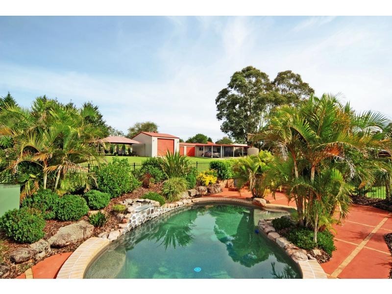 40 Tartarian Crescent, Bomaderry NSW 2541