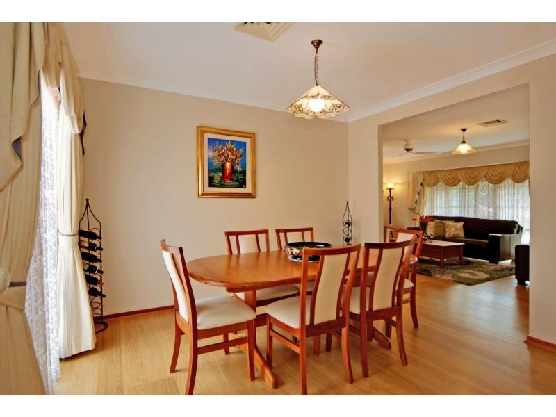 40 Tartarian Crescent, Bomaderry NSW 2541