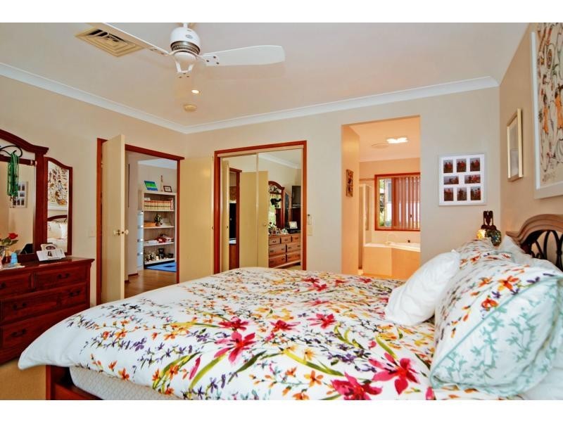 40 Tartarian Crescent, Bomaderry NSW 2541
