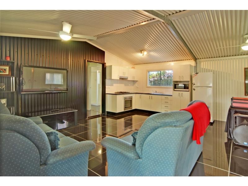 40 Tartarian Crescent, Bomaderry NSW 2541