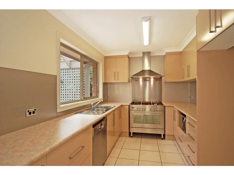 11 Beyeri Avenue, West Nowra NSW 2541