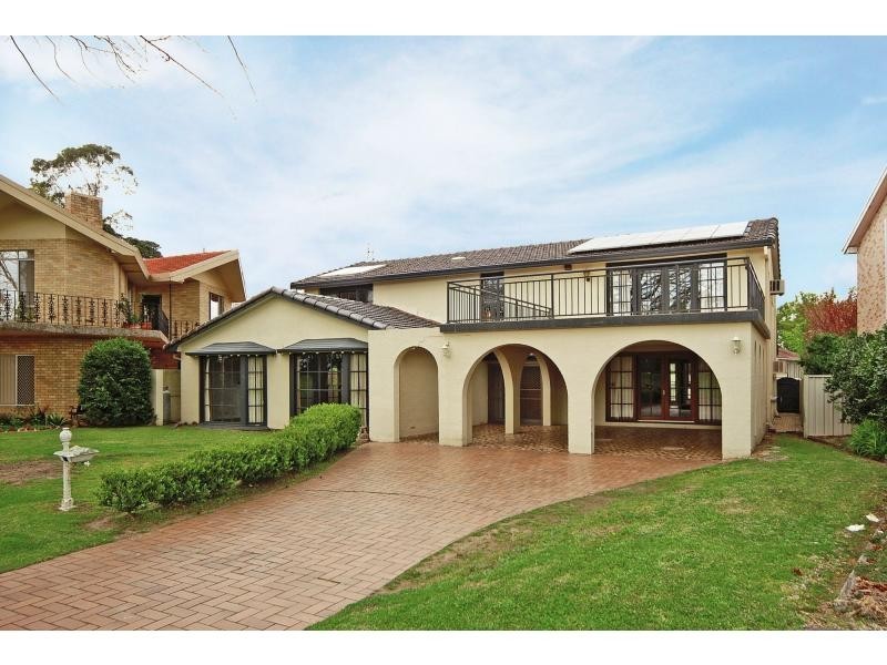 32 Riverview Road, Nowra NSW 2541