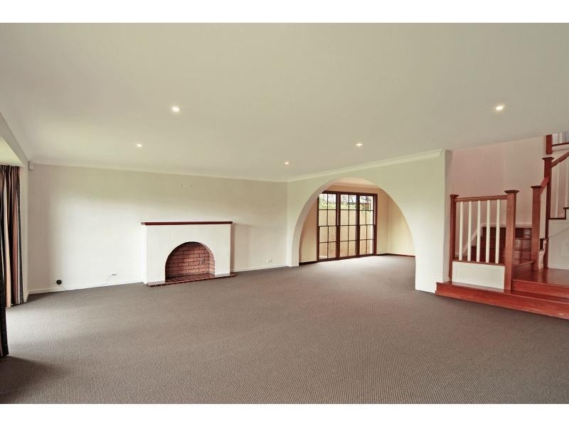 32 Riverview Road, Nowra NSW 2541