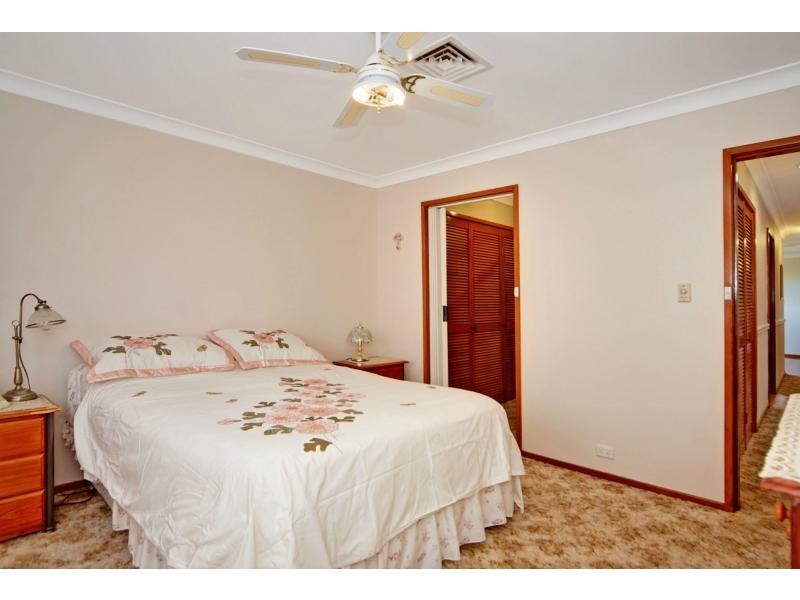 30 Amalfi Crescent, Nowra NSW 2541
