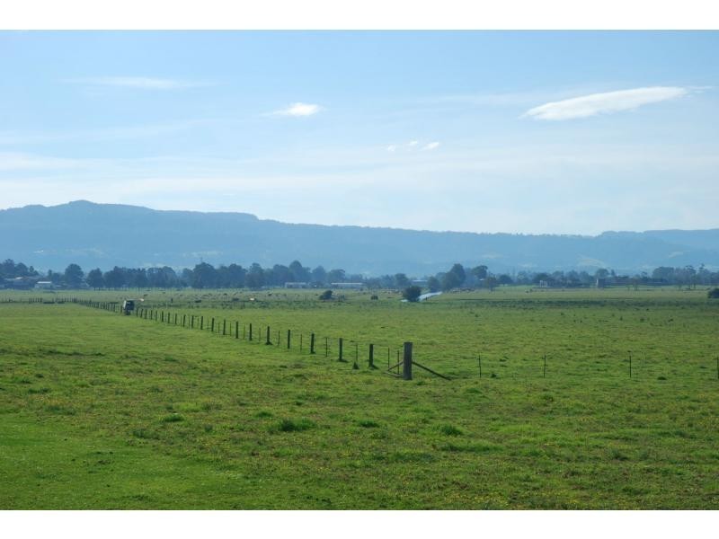 30 Amalfi Crescent, Nowra NSW 2541