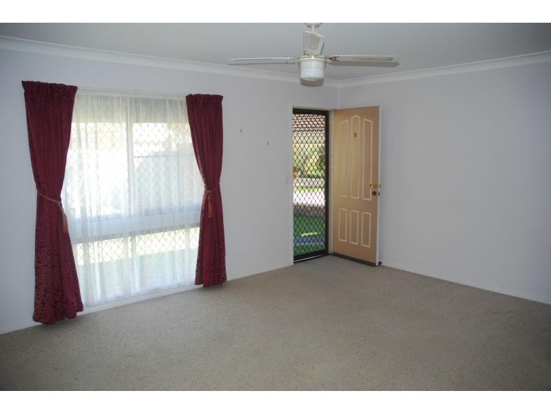 2/2 Campbell Place, Nowra NSW 2541