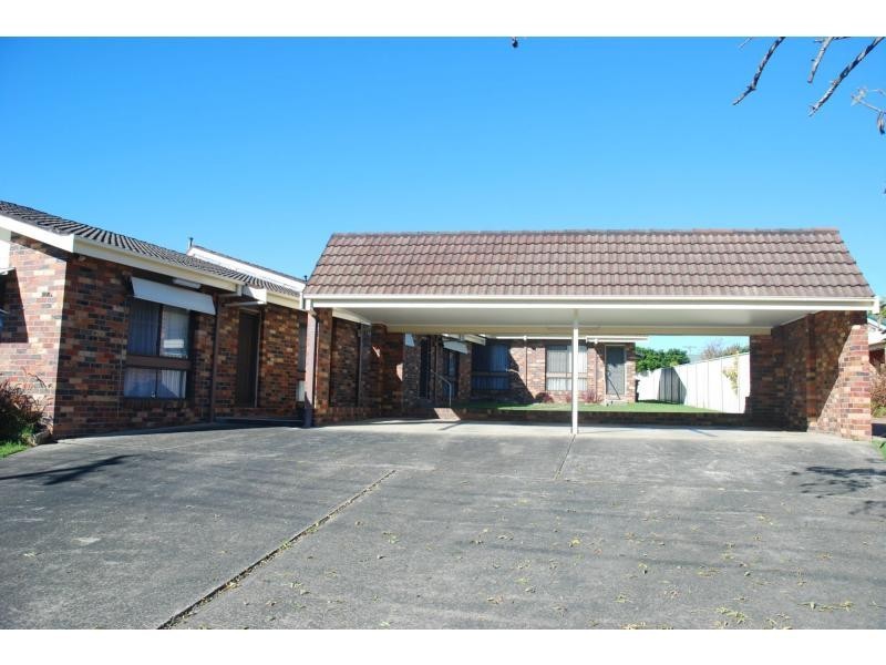 2/2 Campbell Place, Nowra NSW 2541