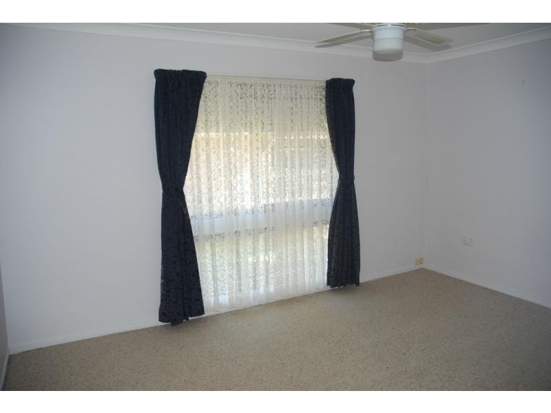 2/2 Campbell Place, Nowra NSW 2541