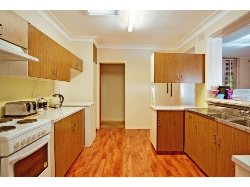18 Hewlett Avenue, North Nowra NSW 2541