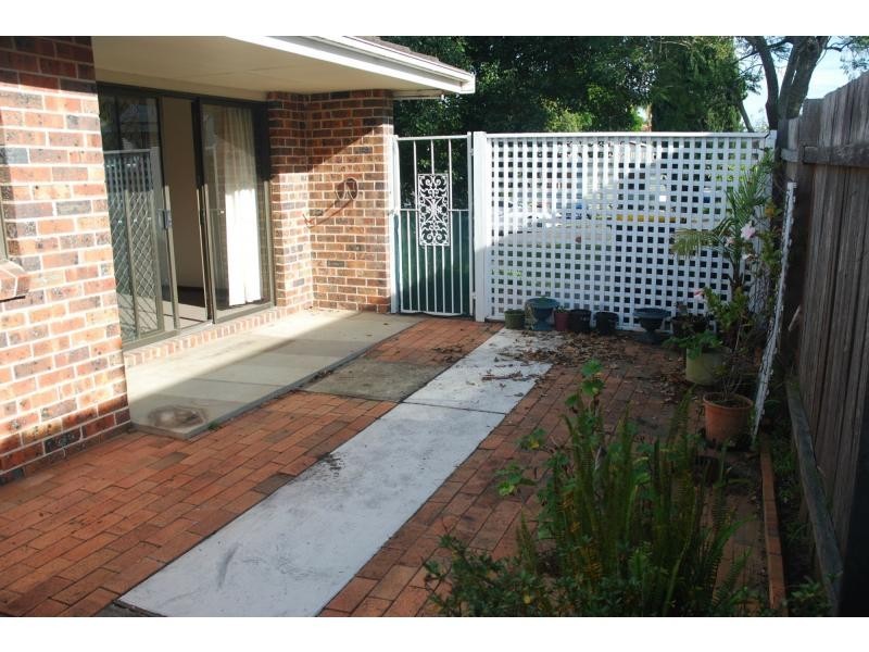 1/22 Dalwah Street, Bomaderry NSW 2541
