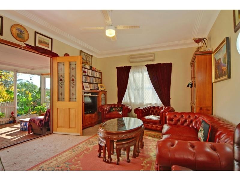 2 Hollands Road, Nowra NSW 2541