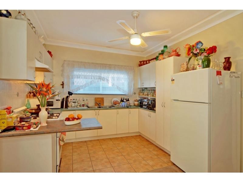 2 Hollands Road, Nowra NSW 2541