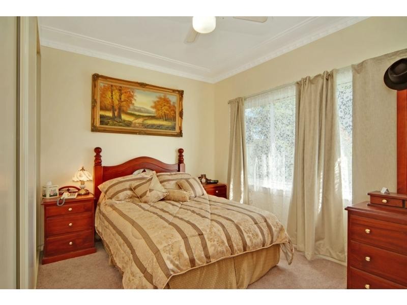 2 Hollands Road, Nowra NSW 2541