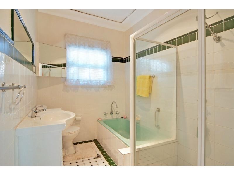 2 Hollands Road, Nowra NSW 2541