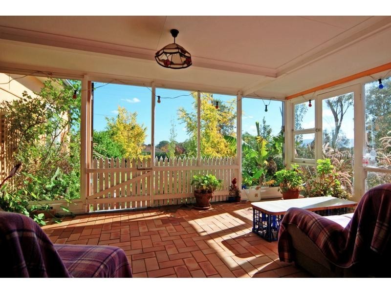 2 Hollands Road, Nowra NSW 2541