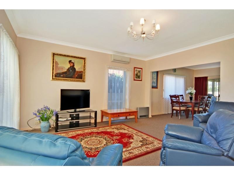 9 Royal Street, Worrigee NSW 2540