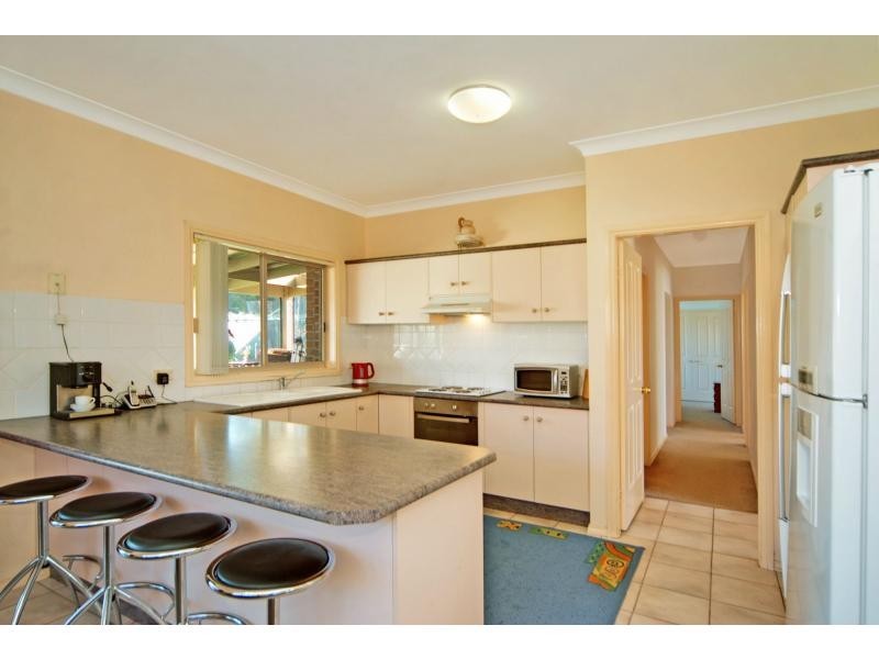 9 Royal Street, Worrigee NSW 2540