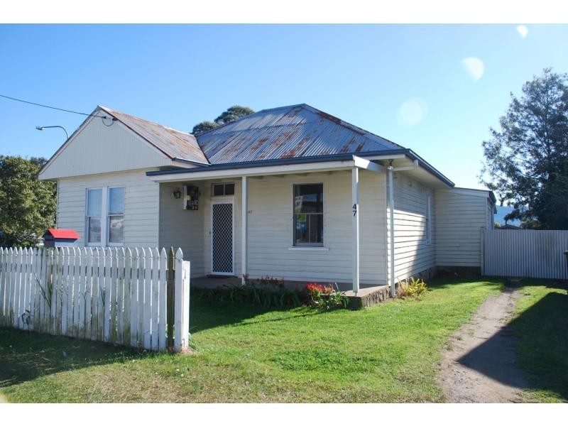 47 Moss Street, Nowra NSW 2541