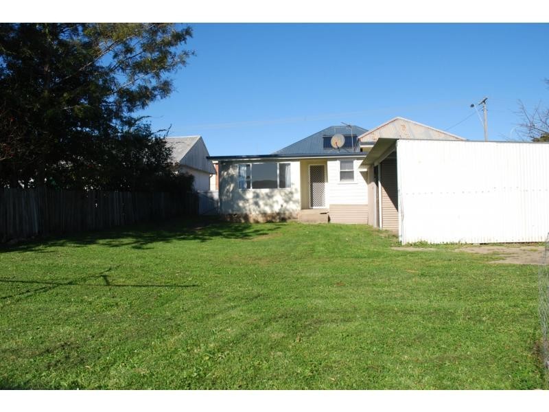 47 Moss Street, Nowra NSW 2541