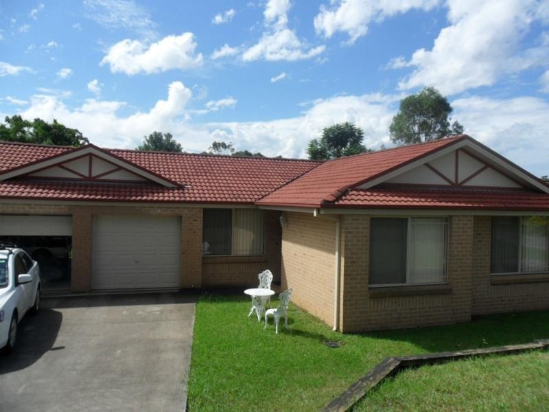 10 Gardenia Crescent, Bomaderry NSW 2541