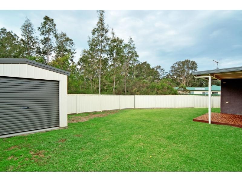 10 Rouken Glen Drive, West Nowra NSW 2541