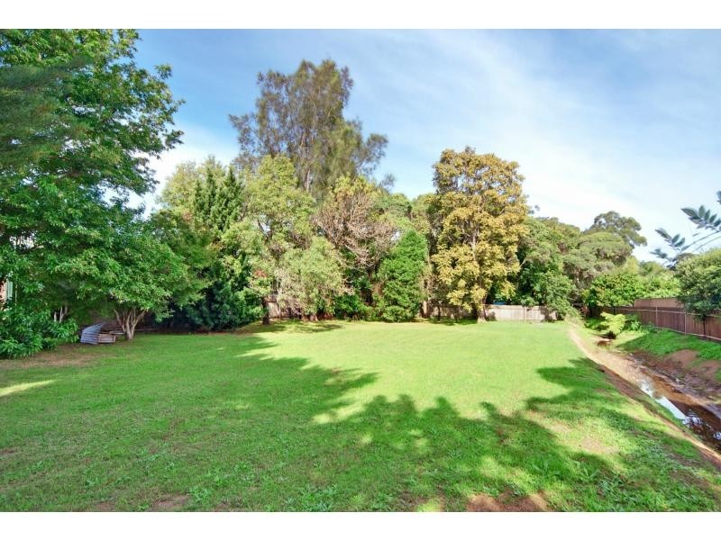 52 Cambewarra Road, Bomaderry NSW 2541