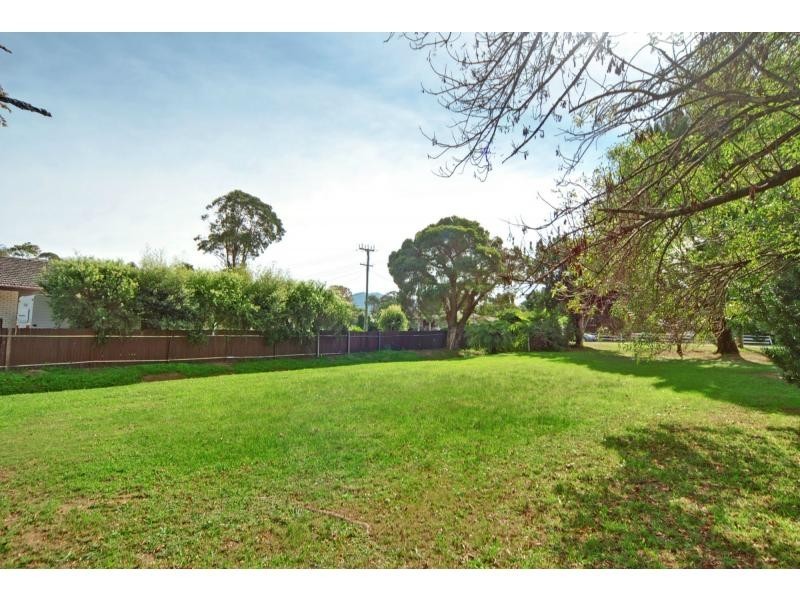 52 Cambewarra Road, Bomaderry NSW 2541