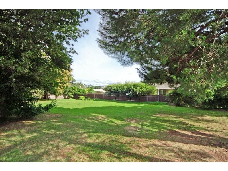 52 Cambewarra Road, Bomaderry NSW 2541