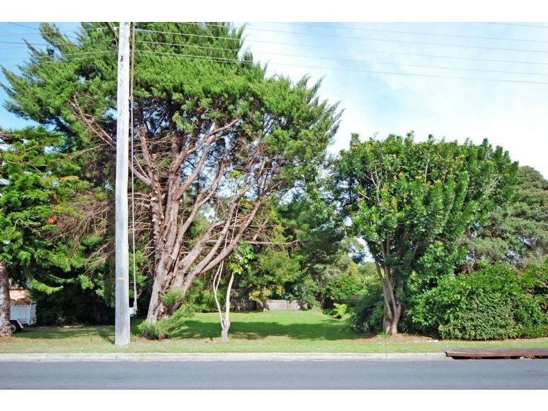 52 Cambewarra Road, Bomaderry NSW 2541