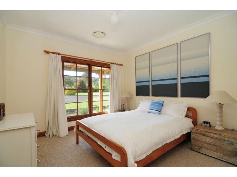 8 Swamp Road, Far Meadow NSW 2535