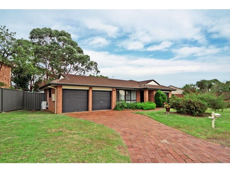 8 Purdie Crescent, Nowra NSW 2541