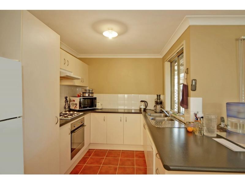 5 Kembla Close, Nowra NSW 2541