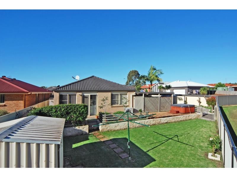 5 Kembla Close, Nowra NSW 2541